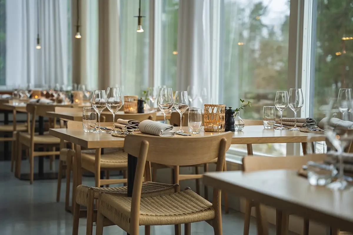 Varje dag hela året om står Skepparholmens restaurang uppdukad för sina kära gäster